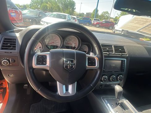 Used 2014 Dodge Challenger R/T RWD image 14