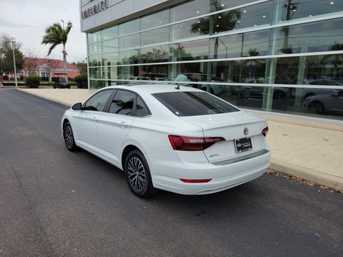 Used 2019 Volkswagen Jetta SE image 6