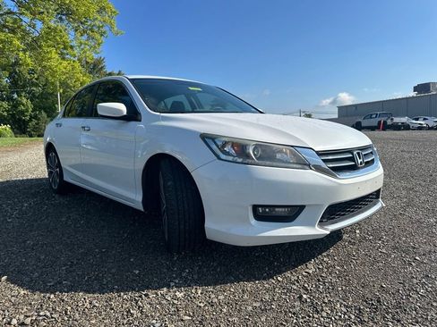 Used 2015 Honda Accord Sport image 13