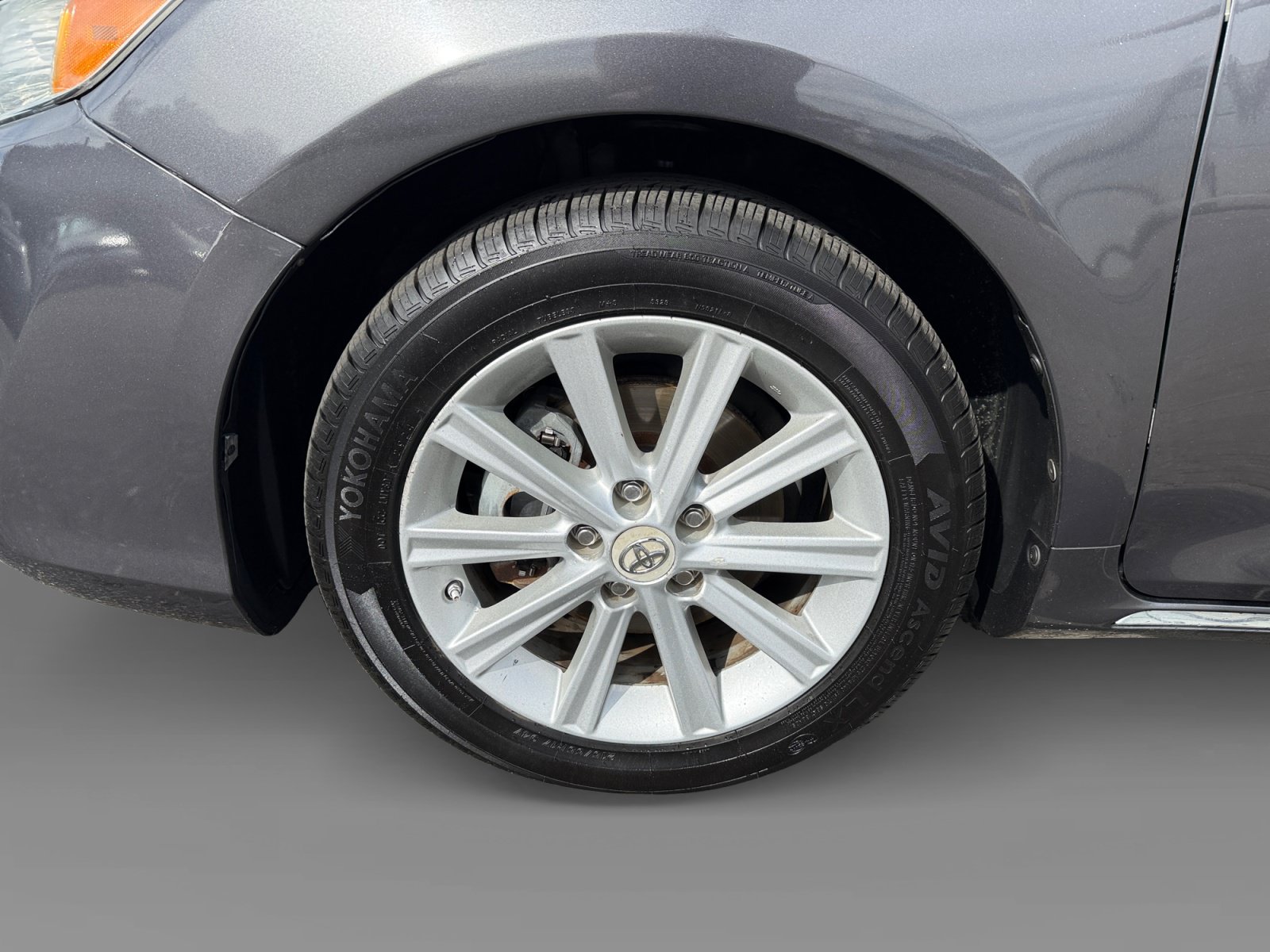 Used 2012 Toyota Camry XLE w/ Convenience Pkg FWD image 9