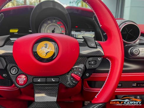 Used 2021 Ferrari F8 Tributo image 30