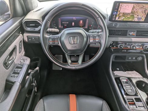 Used 2026 Honda Passport TrailSport image 17
