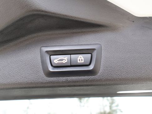 Used 2021 BMW X5 sDrive40i w/ Premium Package image 30