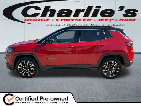 Used 2023 Jeep Compass Limited AWD/4WD image 1