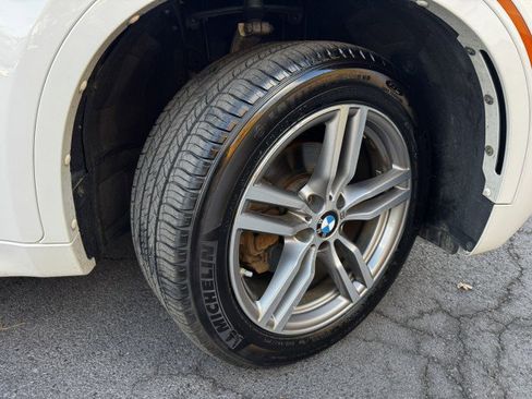 Used 2019 BMW X6 xDrive35i w/ M Sport Package image 36