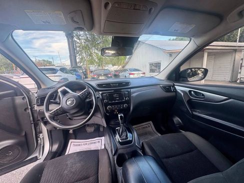 Used 2022 Nissan Rogue Sport S image 16