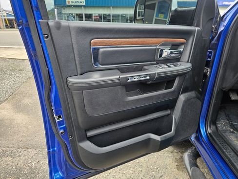 Used 2018 RAM 1500 Laramie w/ Convenience Group AWD/4WD image 24