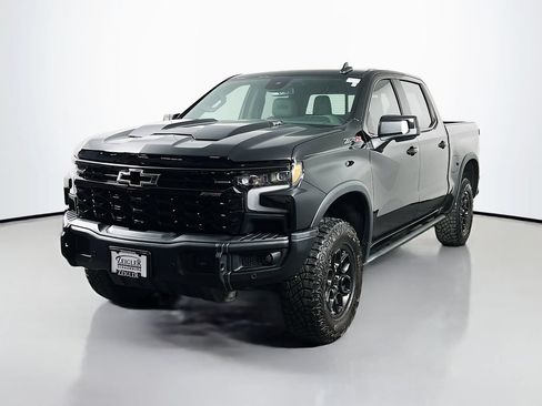 Used 2024 Chevrolet Silverado 1500 ZR2 w/ ZR2 Bison Edition AWD/4WD image 3