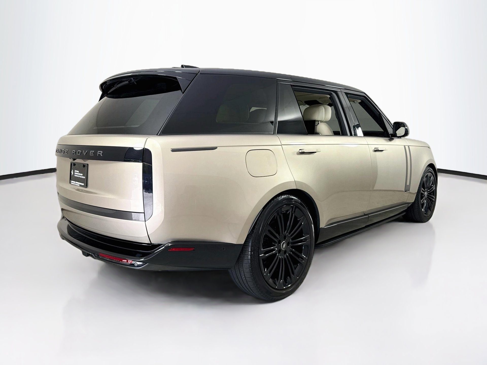 Used 2024 Land Rover Range Rover Long Wheelbase Autobiography AWD/4WD image 7