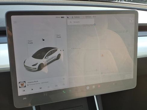 Used 2019 Tesla Model 3 image 5