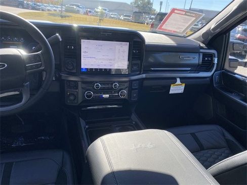 New 2026 Ford F250 Lariat w/ Black Appearance Package image 34