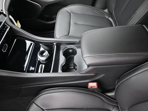 New 2026 Jeep Grand Cherokee Limited image 9