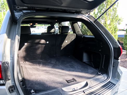 Used 2022 Jeep Grand Cherokee Laredo X AWD/4WD image 32