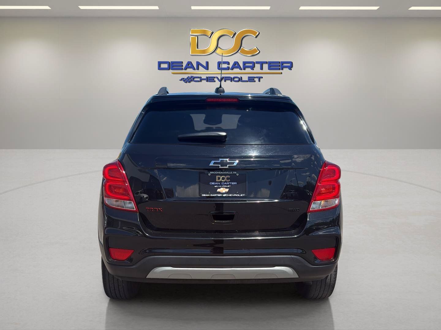 Used 2022 Chevrolet Trax LT w/ Redline Edition AWD/4WD image 4