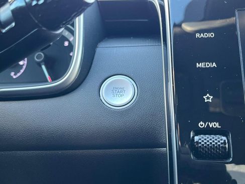 Used 2024 Hyundai Santa Cruz SEL image 39