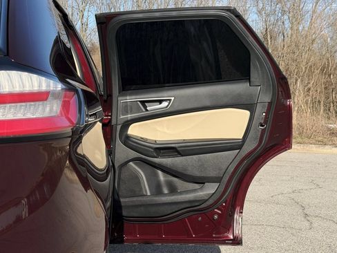 Used 2021 Ford Edge SEL AWD/4WD image 28