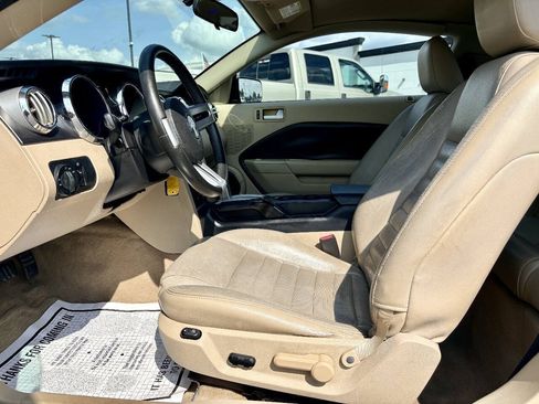 Used 2007 Ford Mustang GT Premium RWD image 10