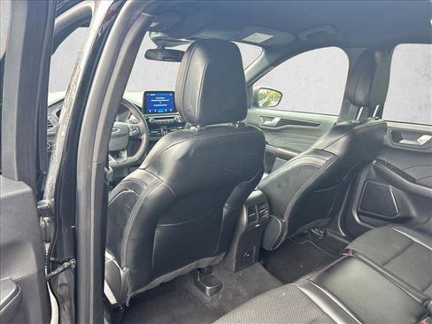 Used 2023 Ford Escape ST-Line image 19