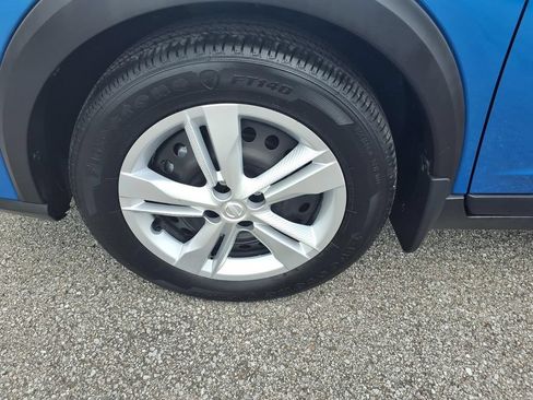 Used 2025 Nissan Kicks Play S FWD image 5