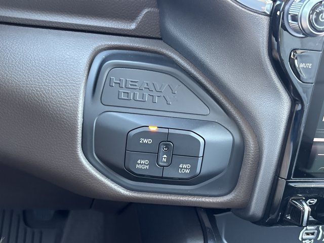 New 2026 RAM 3500 Laramie AWD/4WD image 31
