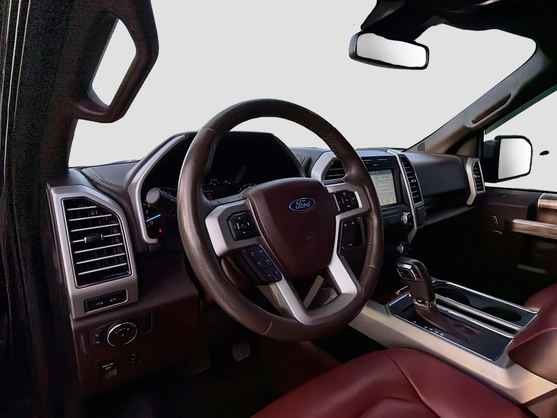 Used 2019 Ford F150 King Ranch w/ Equipment Group 601A Luxury AWD/4WD image 13