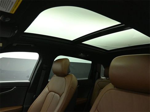 Certified 2023 Lincoln Nautilus Reserve w/ Equipment Group 202A image 20