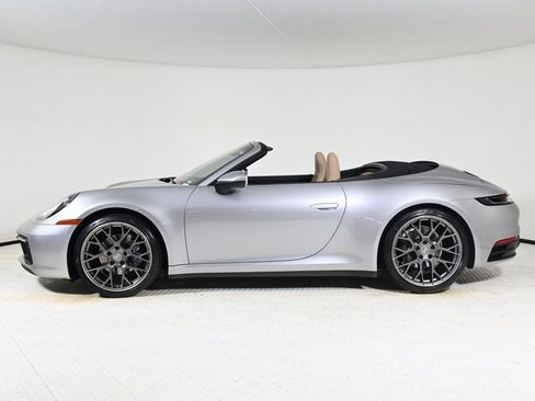 Used 2022 Porsche 911 Carrera image 2