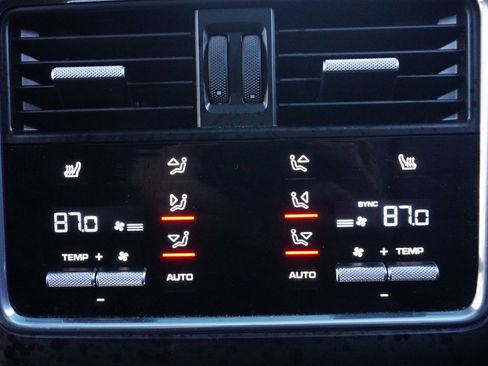 Used 2019 Porsche Cayenne E-Hybrid image 62