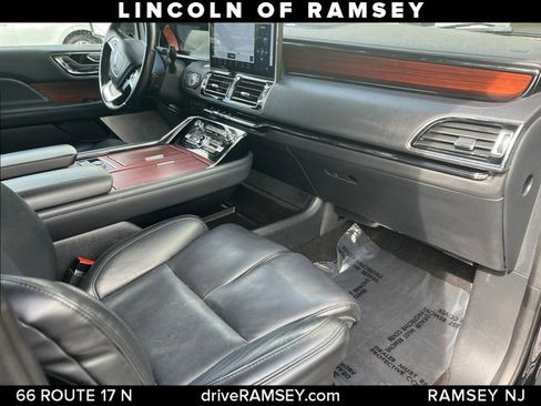 Used 2022 Lincoln Navigator L Reserve AWD/4WD image 25
