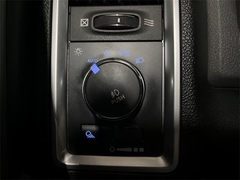 Used 2014 RAM 2500 Outdoorsman image 24