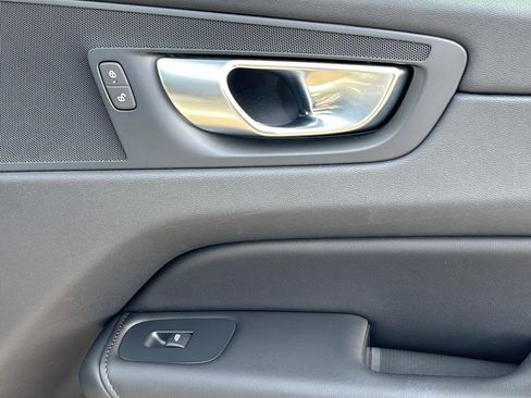 Used 2024 Volvo XC60 T8 Core image 39