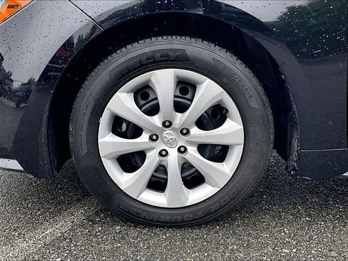 Used 2024 Toyota Corolla LE FWD image 7