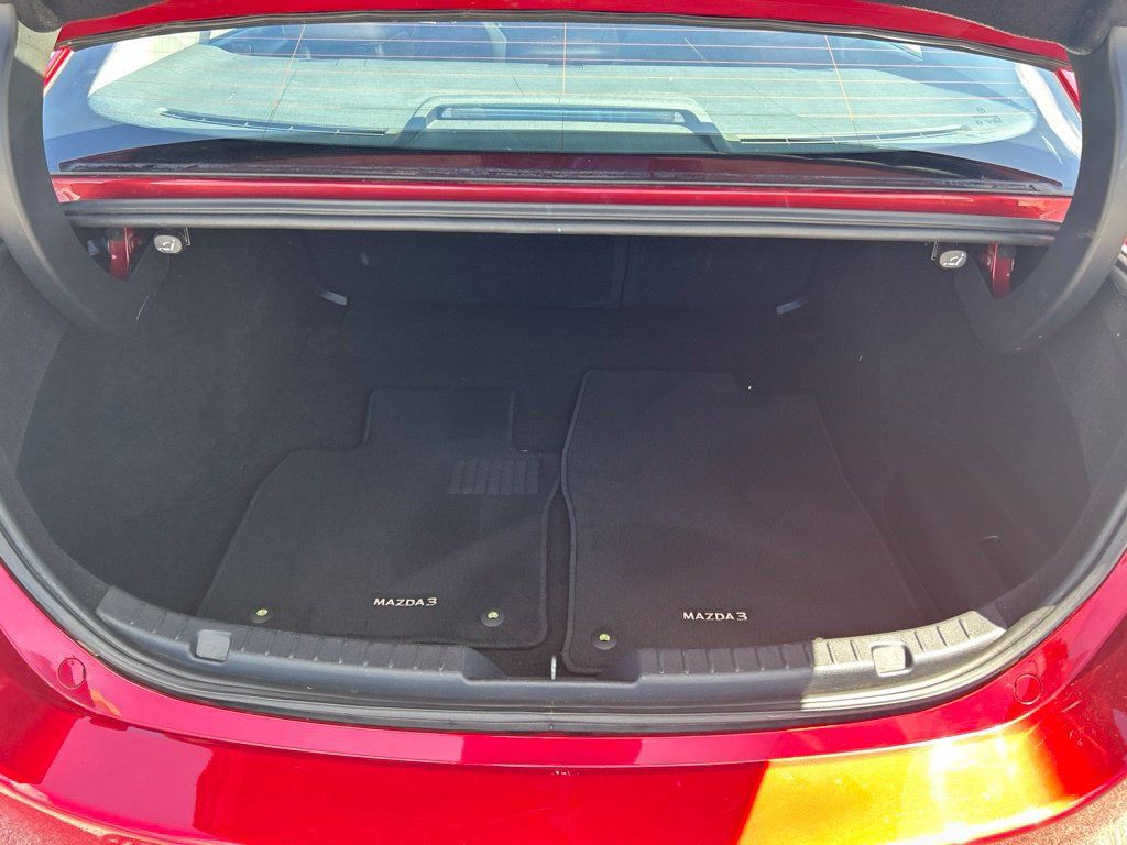 Used 2021 MAZDA MAZDA3 s FWD image 30