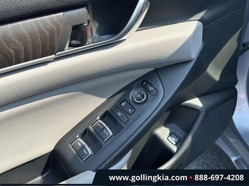 Used 2019 Honda Accord EX image 15