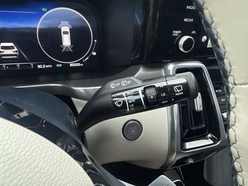 Used 2022 Kia Sorento SX Prestige w/ Panoramic Sunroof Package image 33