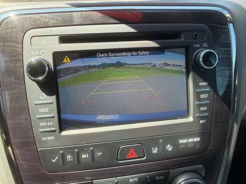 Used 2017 Buick Enclave Premium w/ Trailering Package FWD image 29