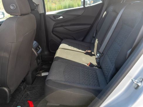 Used 2022 Chevrolet Equinox LT AWD/4WD image 13
