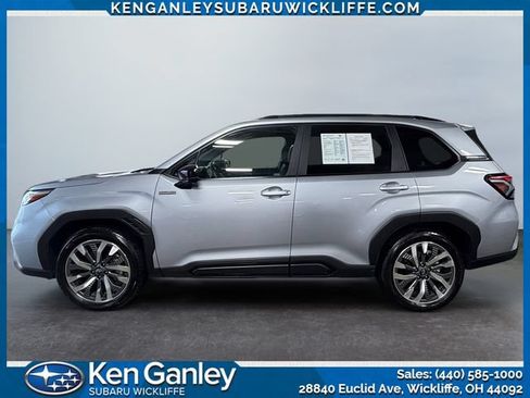 Used 2025 Subaru Forester Touring AWD/4WD image 2