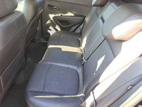 Used 2019 Chevrolet Trax LT w/ LT Convenience Package image 23