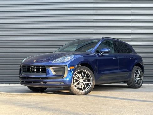 Certified 2025 Porsche Macan image 1