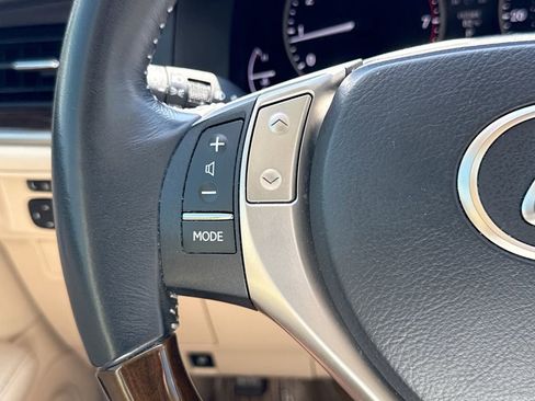 Used 2014 Lexus ES 350 w/ Premium Package FWD image 26