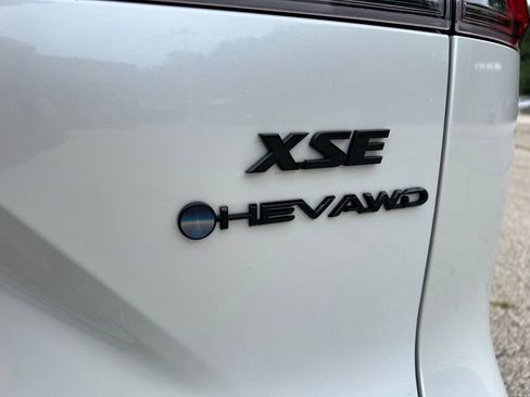 Used 2025 Toyota Corolla Cross AWD Hybrid w/ Convenience Package image 11