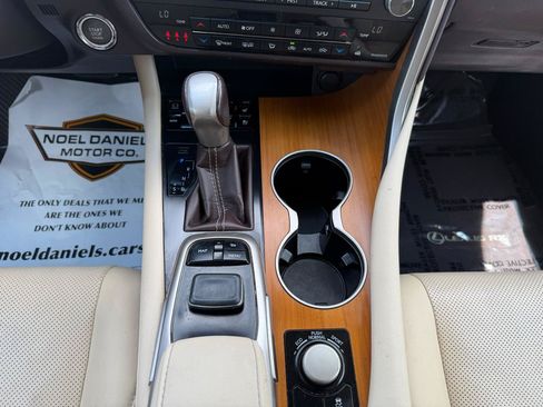 Used 2017 Lexus RX 350 Premium w/ Premium Package FWD image 28