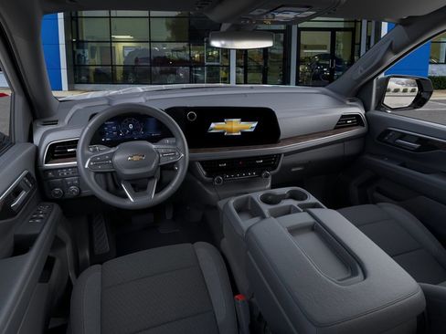 New 2026 Chevrolet Suburban LS RWD image 15