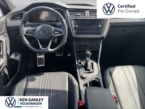 Used 2024 Volkswagen Tiguan SE R-Line AWD/4WD image 16