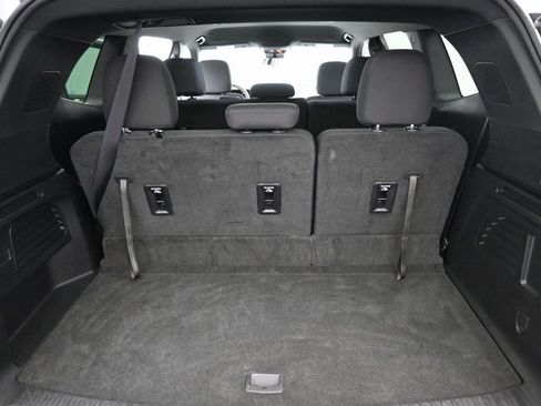 Used 2025 GMC Acadia Elevation image 20