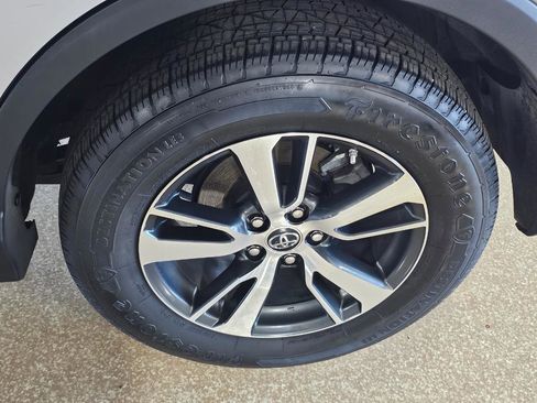 Used 2018 Toyota RAV4 XLE w/ Plus Extra Value Package image 51