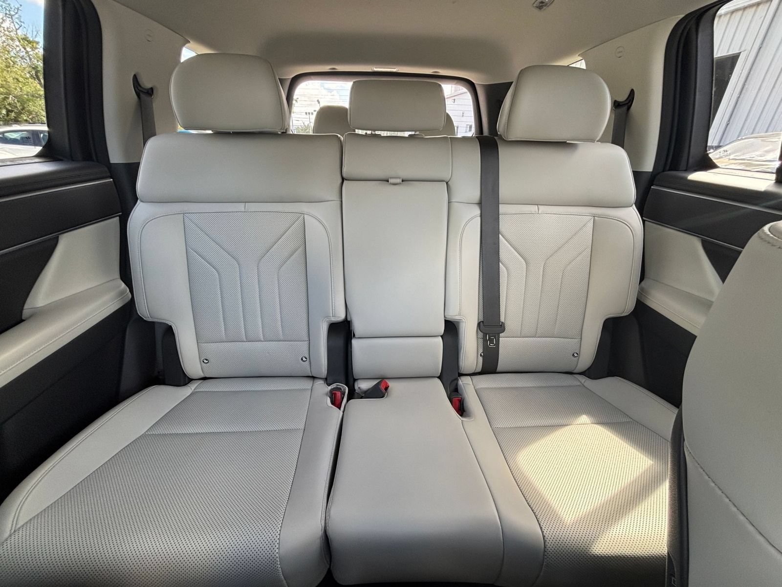 Used 2026 Hyundai Santa Fe SEL FWD image 39