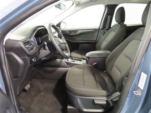 Used 2025 Ford Escape Active AWD/4WD image 17