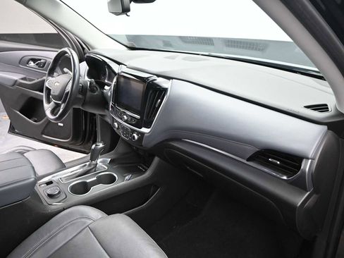Used 2018 Chevrolet Traverse Premier image 20